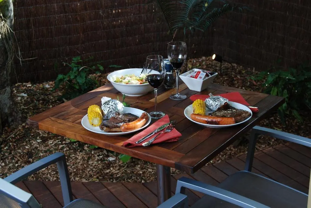 Witches Falls Cottages Mount Tamborine Lodge